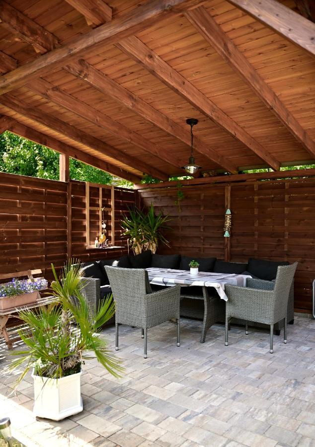 Villa Terrazza Balatongyörök エクステリア 写真