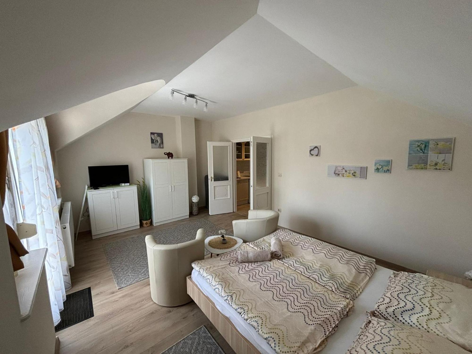 Villa Terrazza Balatongyörök エクステリア 写真